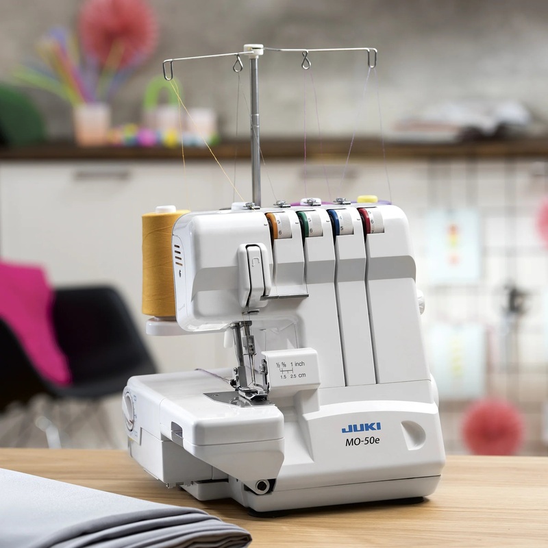 Juki MO-50EN overlocker