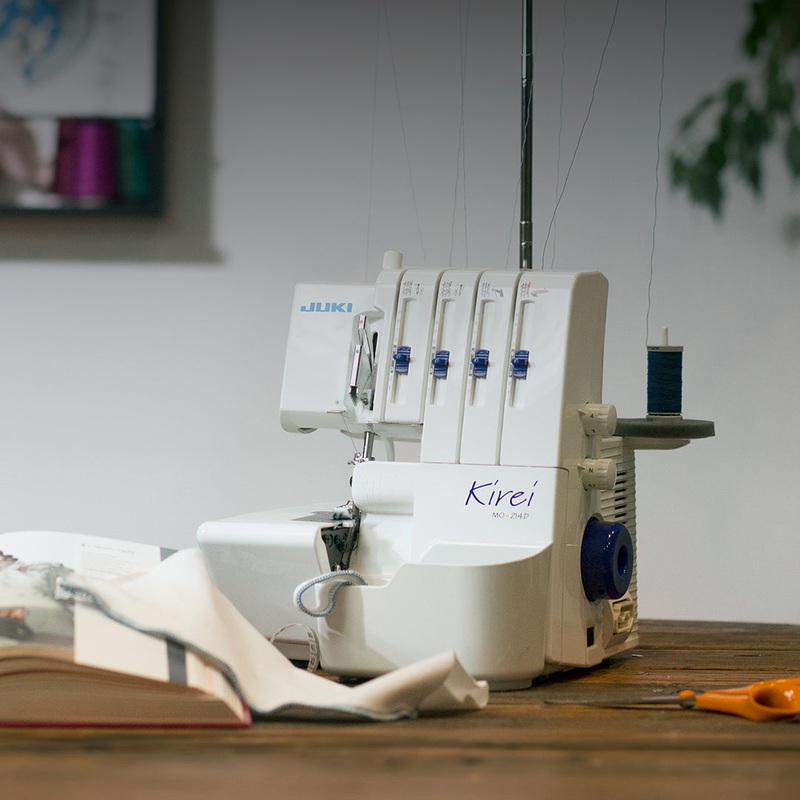 Overlocker JUKI MO-214D